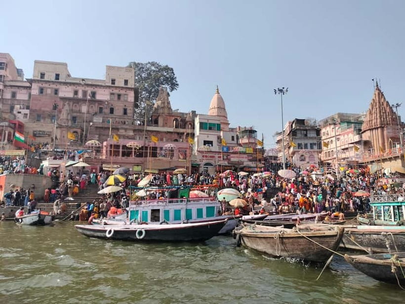 Tourist Guide English & Spanish Varanasi/Benares - Why the Ganges boat ride matters