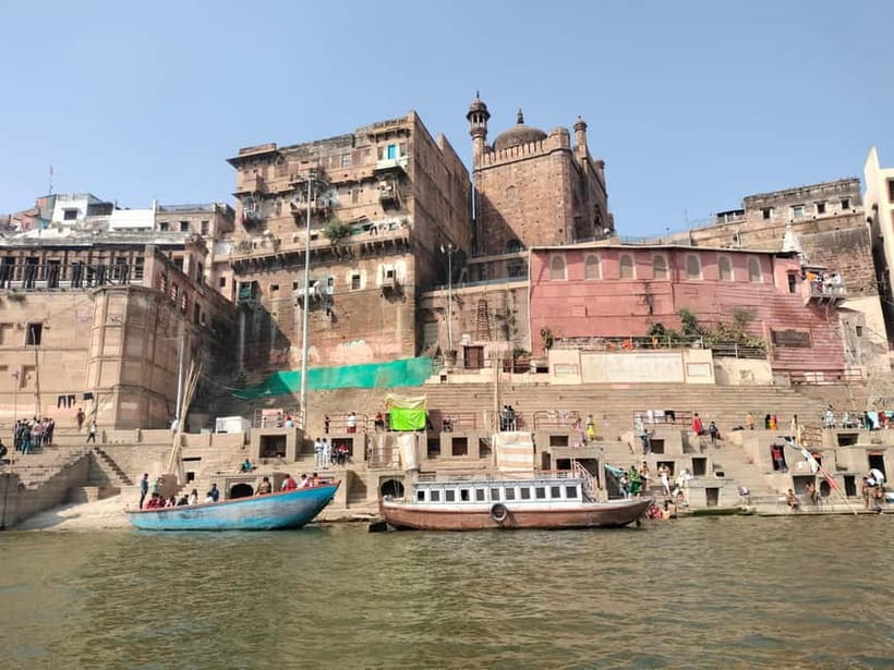 Tourist Guide English & Spanish Varanasi/Benares - Temples in the old lanes