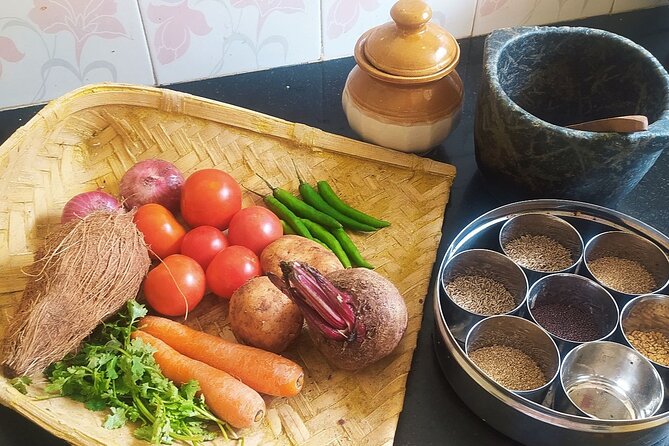 Traditional Vegetarian Cooking Class in Chennai with Gayathri - The first 1.5 hours: chopping, grinding, and cooking