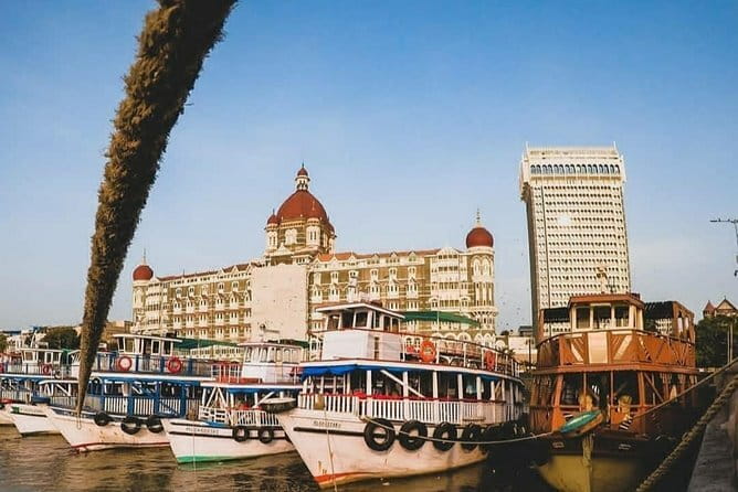 Twilight in Mumbai: Discover the City by Night with Food Options - Malabar Hill, Hanging Gardens, and Kamala Nehru Park