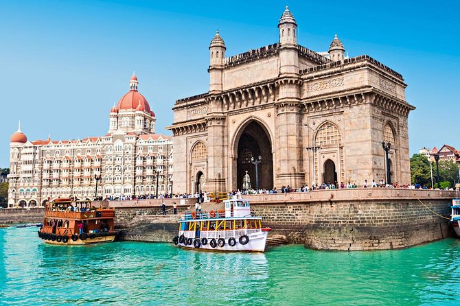 Two Days Mumbai Tour Package : City + Slum + Elephanta + Market - Key points at a glance