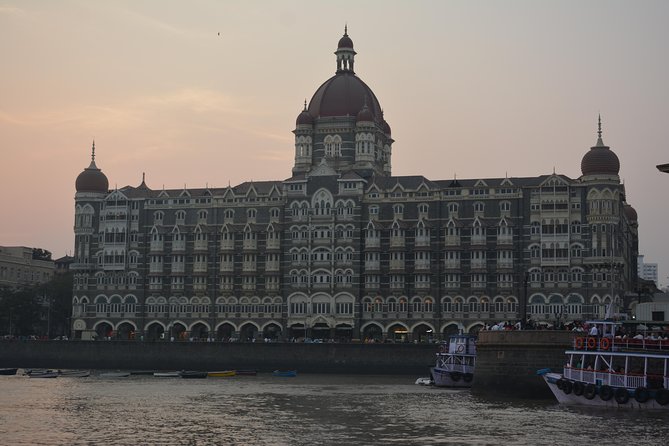 Two Days Mumbai Tour Package : City + Slum + Elephanta + Market - What the private format changes