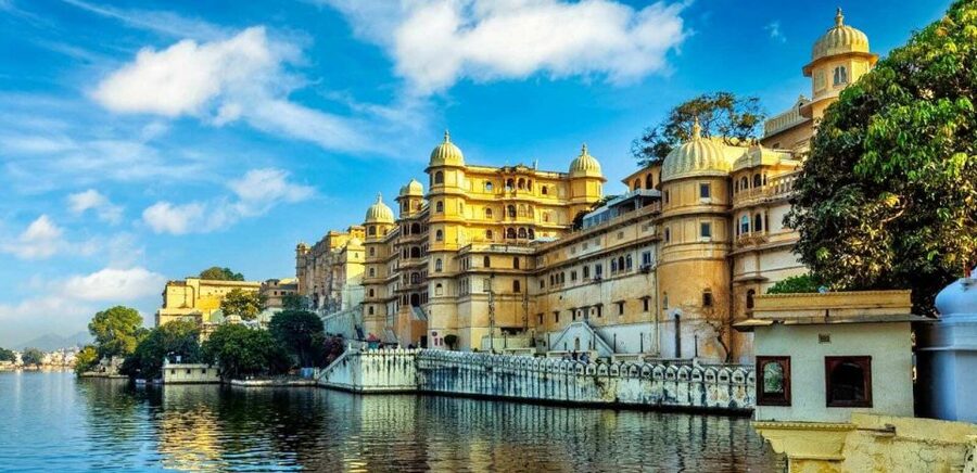 Udaipur: City Palace Museum Tour and Lake Pichola Boat Tour - Inside the City Palace, nearly 400 years of building