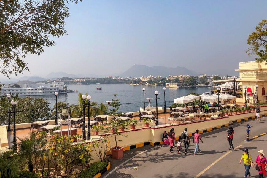 Udaipur: City Palace Museum Tour and Lake Pichola Boat Tour - Should you book the City Palace and Lake Pichola tour?