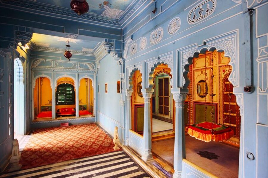 Udaipur: Full Day Private City Tour with Optional Boat Ride - Ending at Lake Pichola at sunset