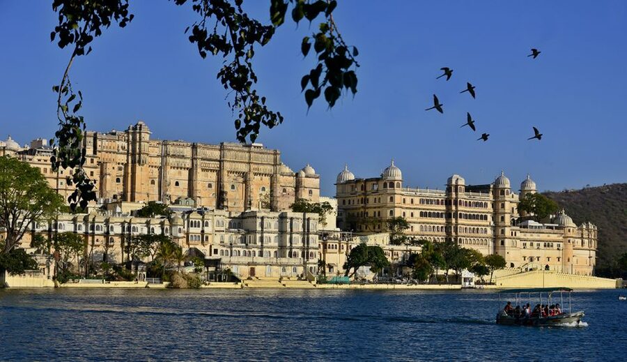 Udaipur: Guided Ghat Tour and Boat Ride - Why Udaipur’s ghats are worth your time