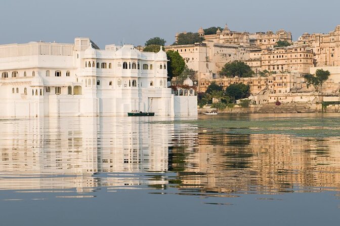 Udaipur: Jag Mandir Island Dinner with Boat Ride transfers - Key points to know before booking