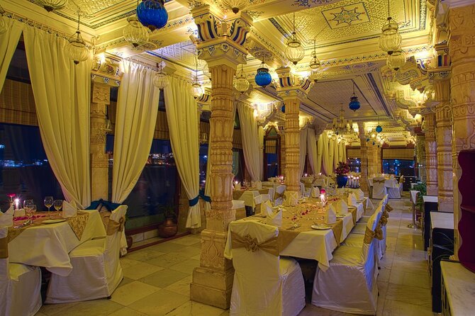 Udaipur: Jag Mandir Island Dinner with Boat Ride transfers - Why Jag Mandir makes dinner feel special