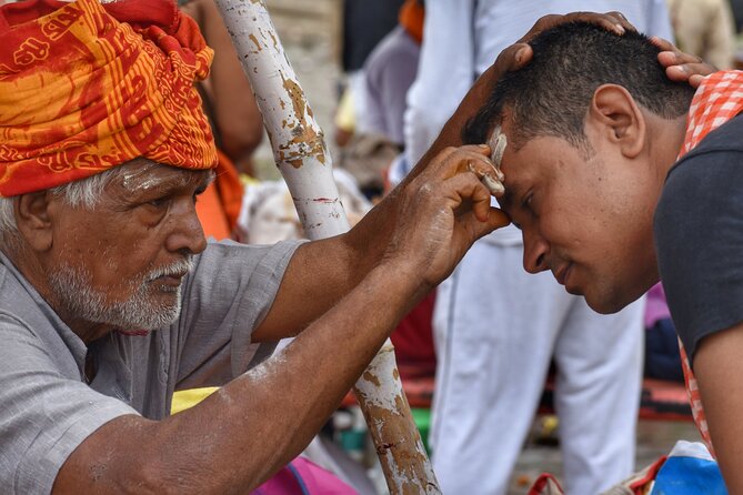 Varanasi Landmark Evening City Tour - Aarti, Boating & Witnessing the GOD - Who will enjoy this Varanasi experience?