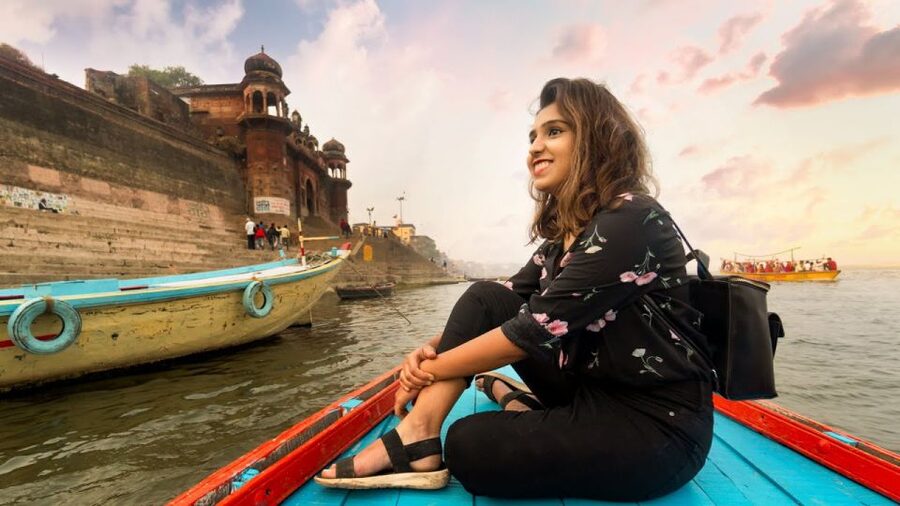 Varanasi & Sarnath: Full-Day Tour with Ganges Boat Ride - Breakfast and the Lanes of the Old City