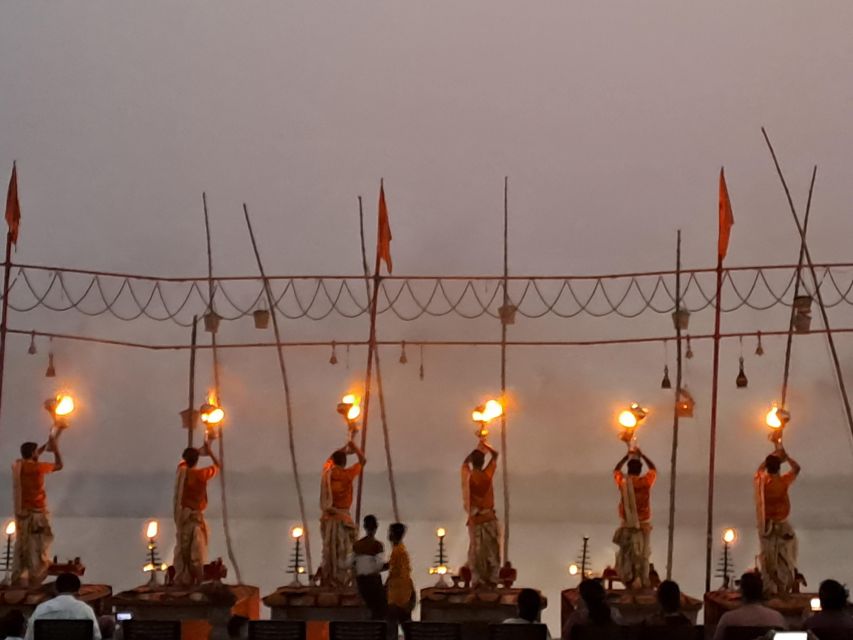 Varanasi: Sunrise Boat Tour with Arti Ceremony - Karan’s guiding style and photography