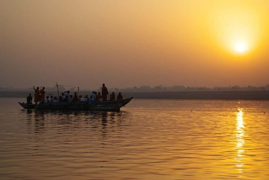 Varanasi Sunset Tour with Ganga Aarti & Free Boat Ride - The one-hour Ganges boat ride