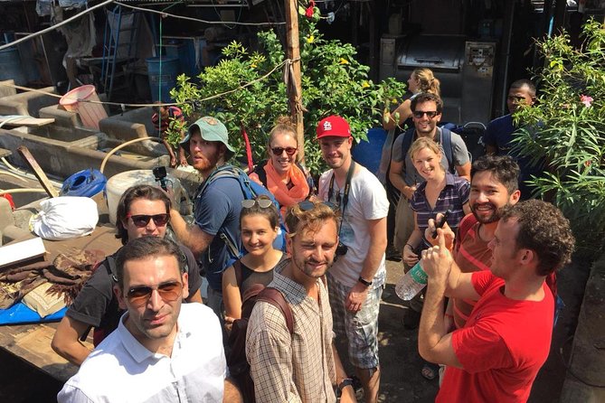 Walking Tour of Dharavi Slum in Mumbai - What the guides add to the experience