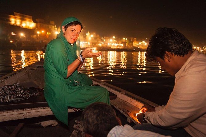 Walking tours - for an authentic Varanasi experience - Man Mandir Ghat and the old observatory