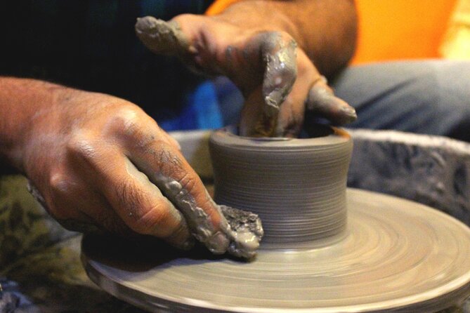 Wheel Pottery Workshop - Throwing, centering, and raising your first pot
