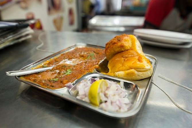 Winner Mumbai Street Food Tour in the World Top 20 by Guardian - Why this Mumbai food tour works well