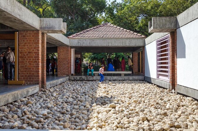 World heritage Ahmedabad city tour in private car with guide and lunch - Sabarmati Ashram and the story of the Salt March